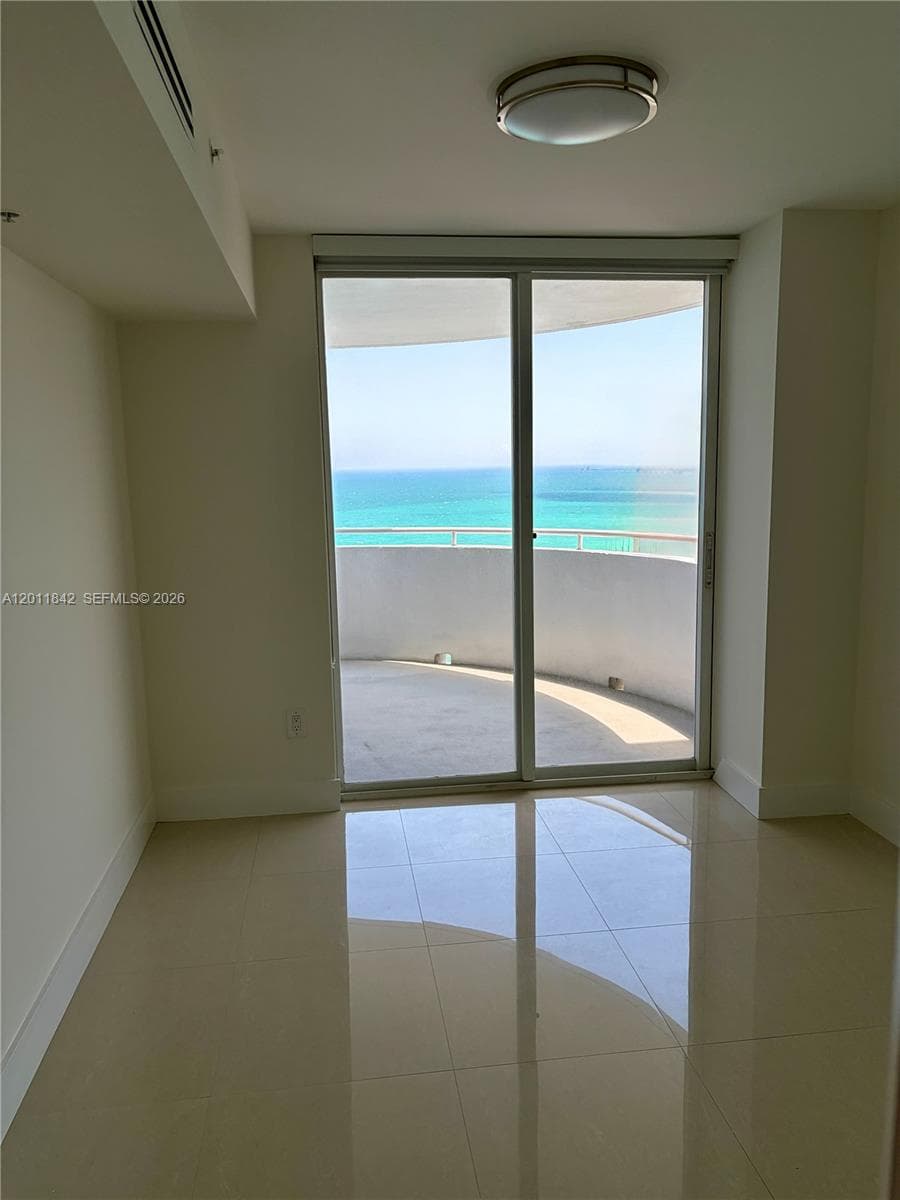 6301 Collins Ave 2203 photo 15