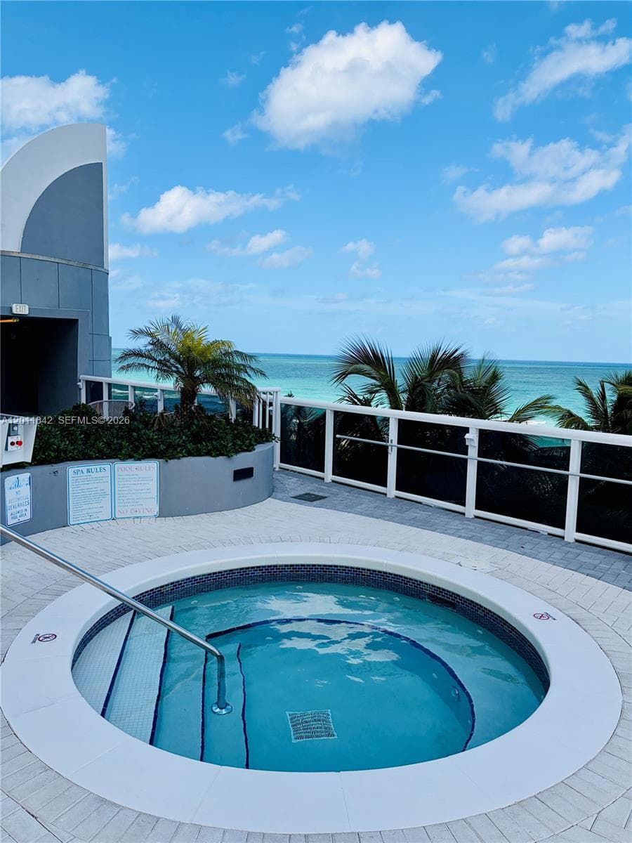 6301 Collins Ave 2203 photo 25
