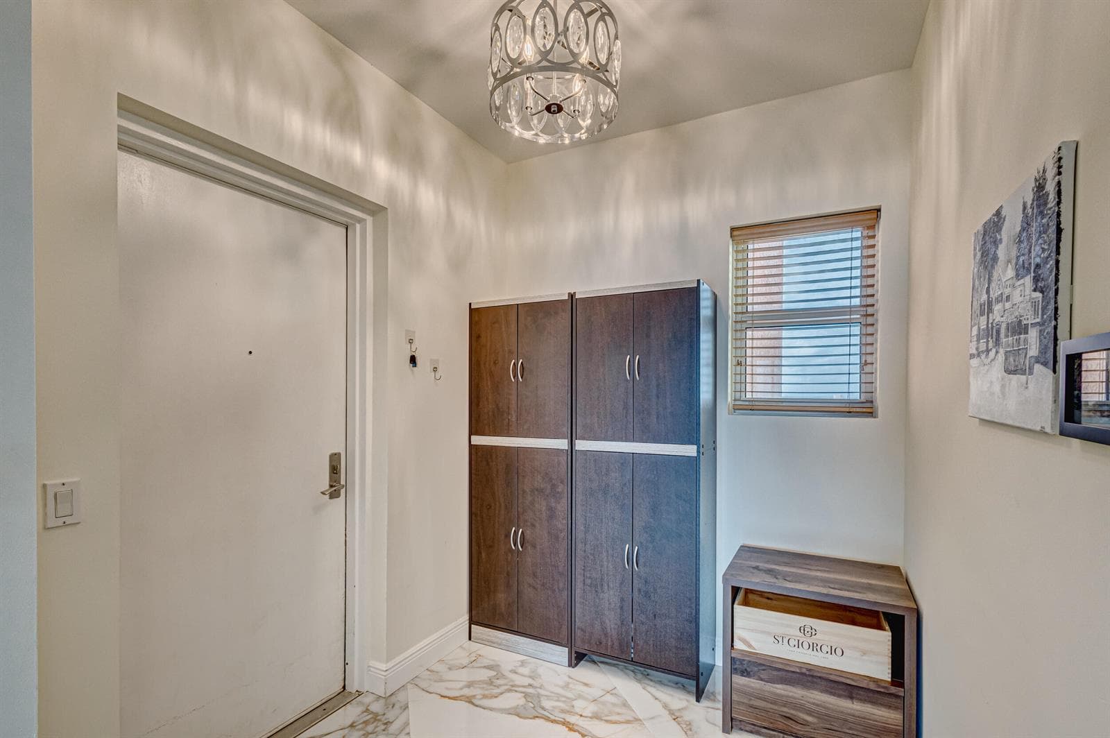 2640 Lake Shore Drive 2014 photo 17