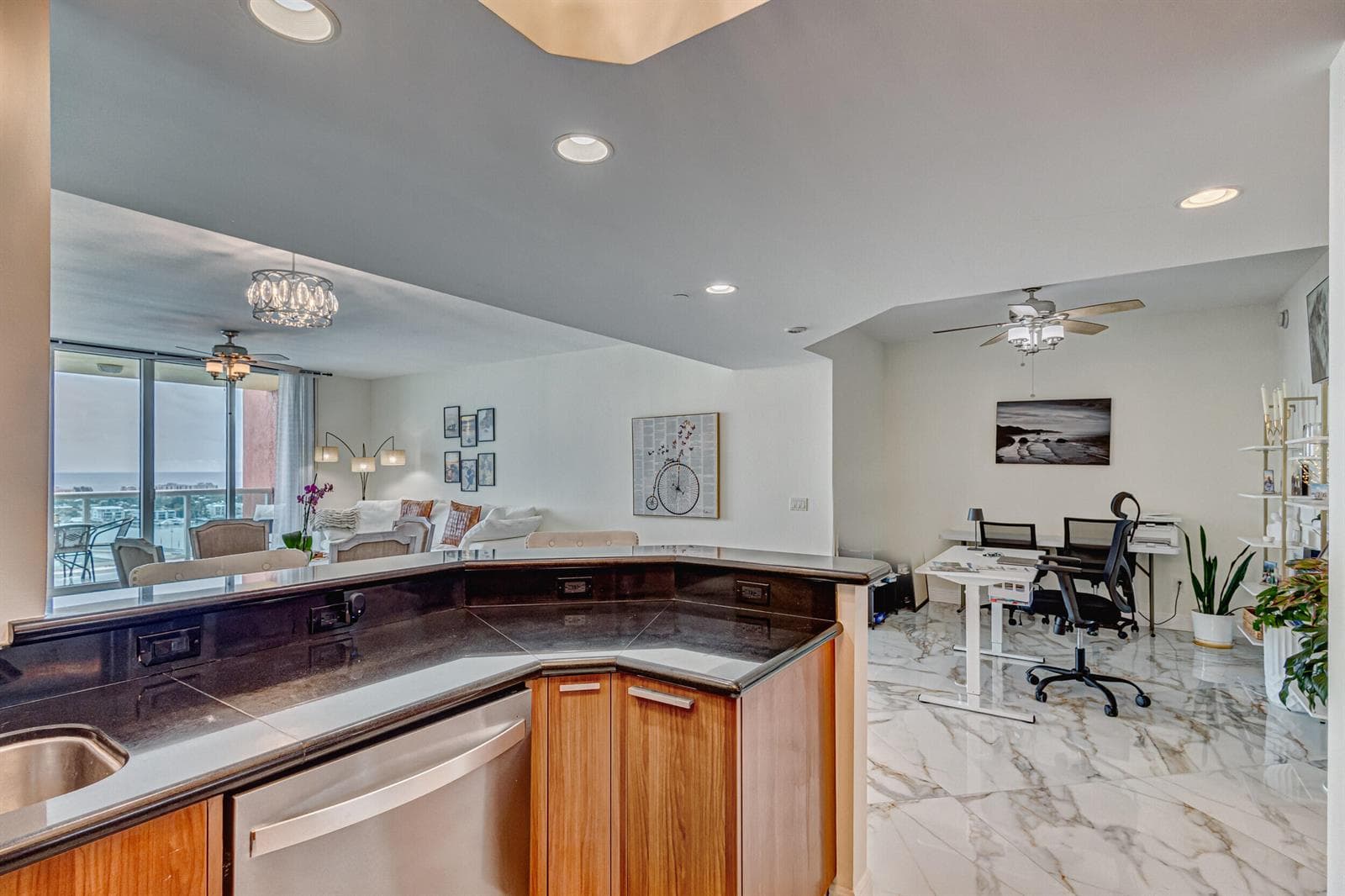 2640 Lake Shore Drive 2014 photo 3