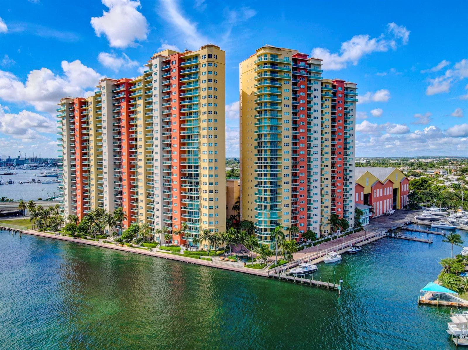 2640 Lake Shore Drive 2014 photo 24