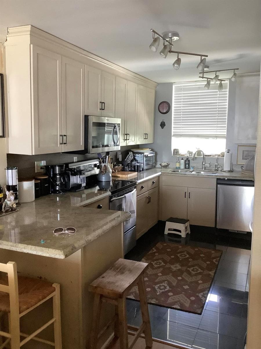 917 N Flagler Drive 311 photo 6