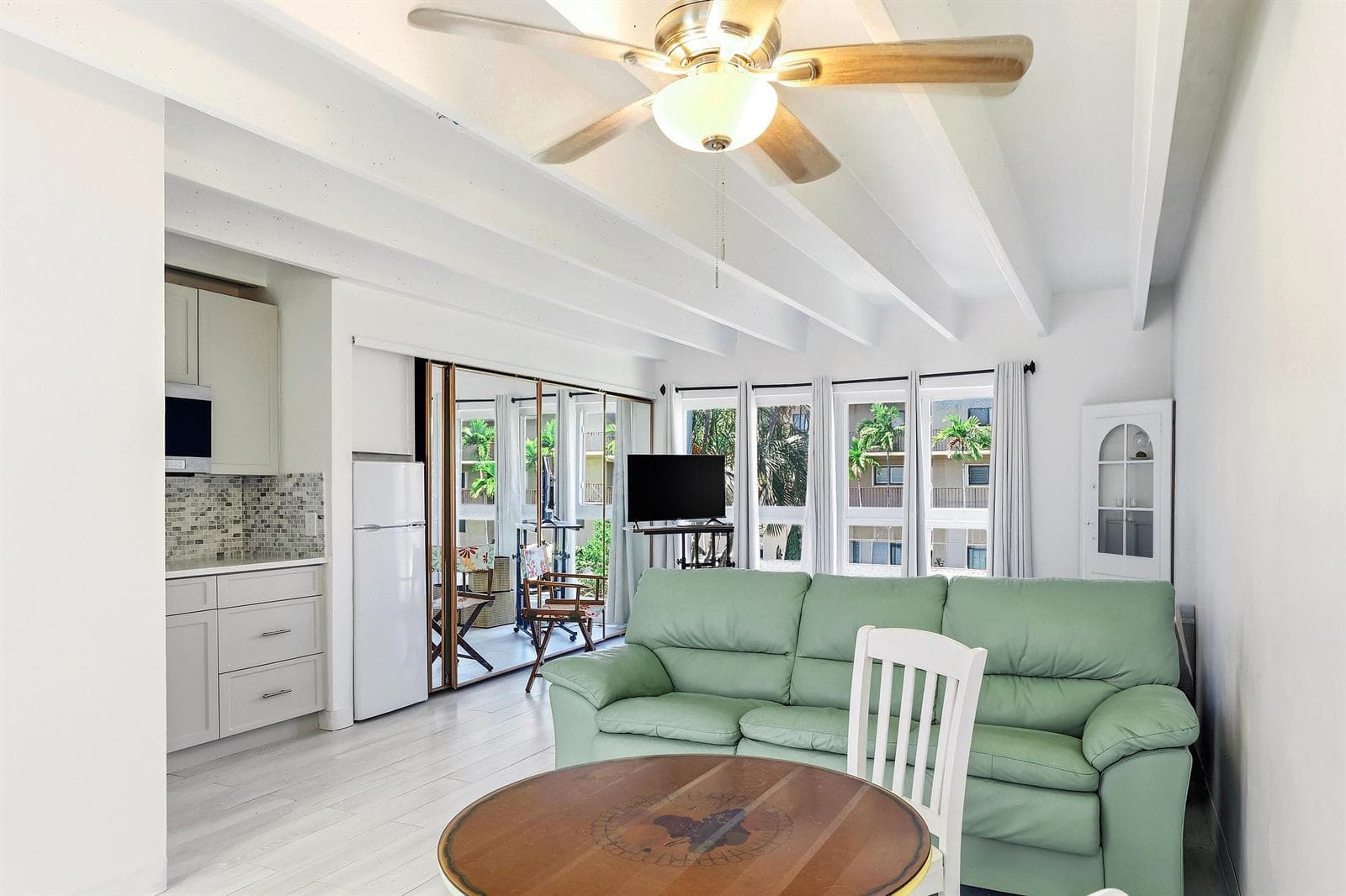 4001 S Ocean Boulevard 209 photo 6