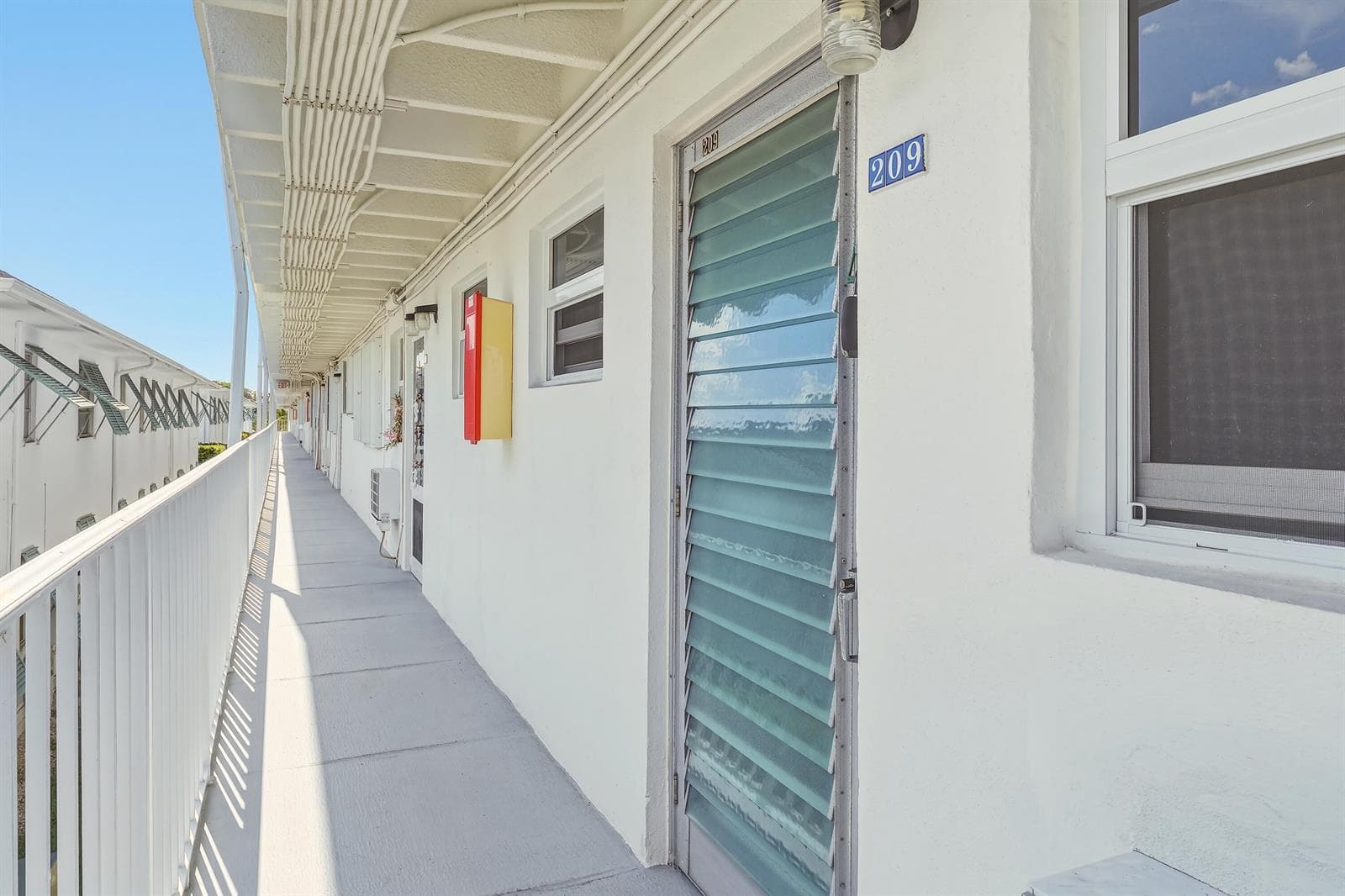 4001 S Ocean Boulevard 209 photo 1