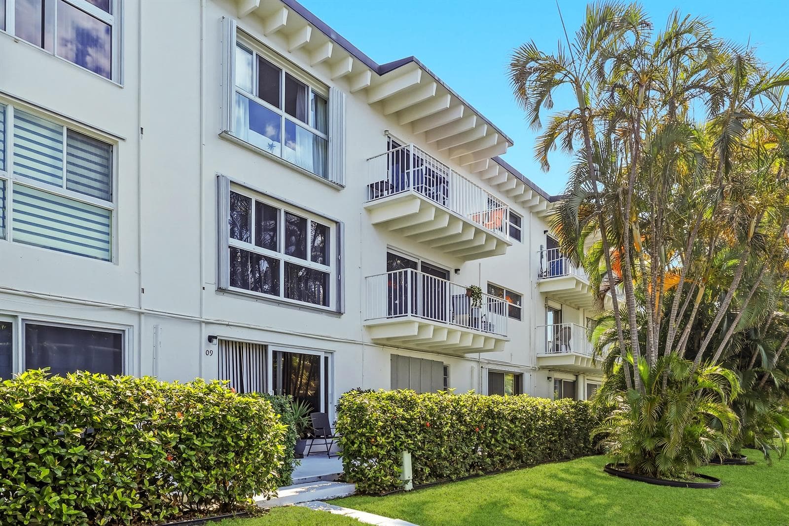 4001 S Ocean Boulevard 209 photo 11