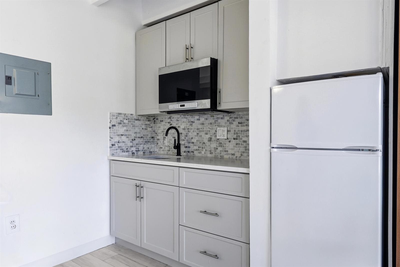 4001 S Ocean Boulevard 209 photo 8
