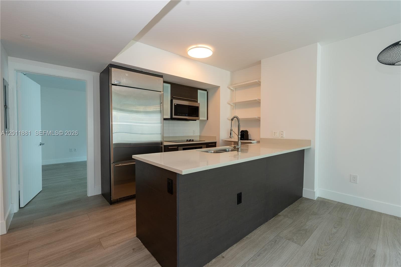 500 Brickell Ave 1407 photo 2