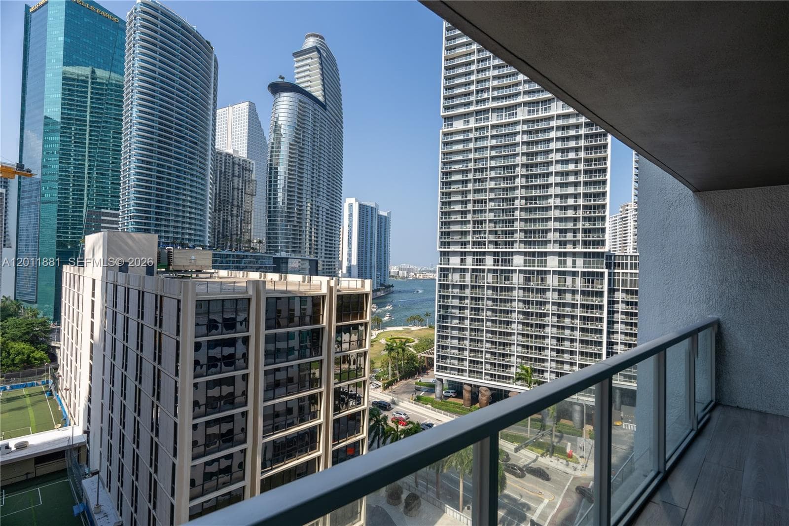 500 Brickell Ave 1407 photo 1