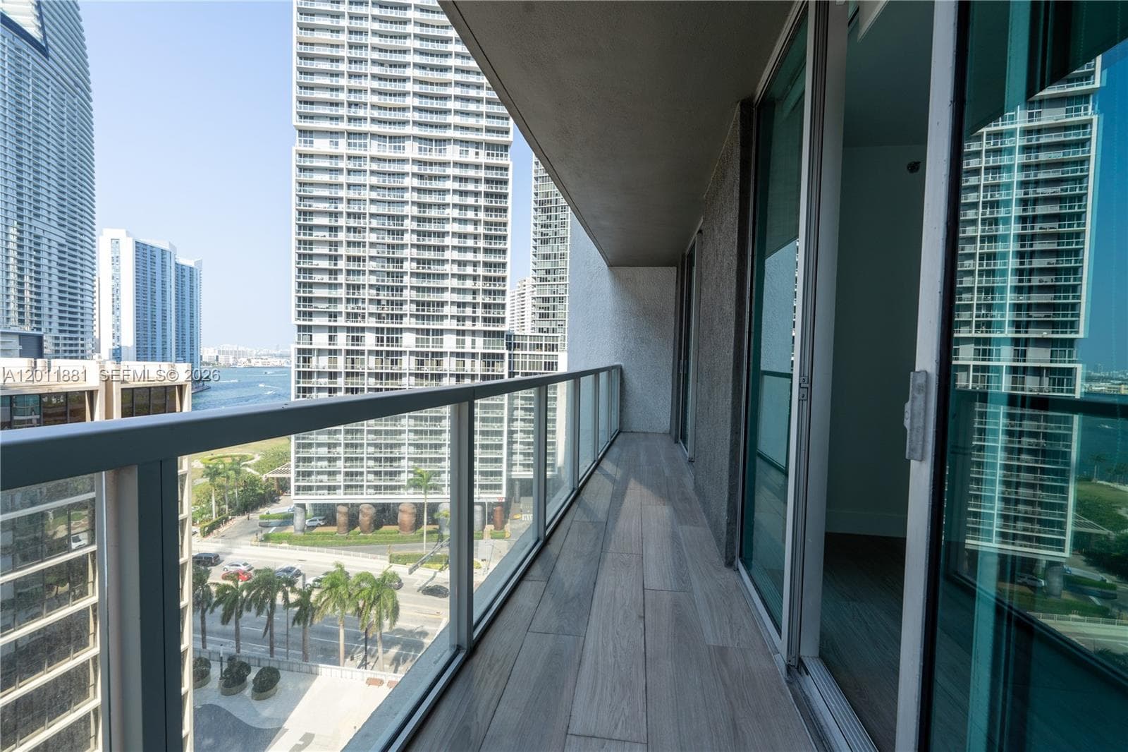 500 Brickell Ave 1407 photo 21