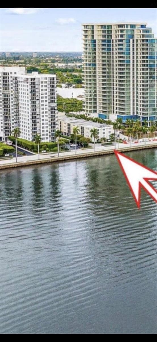 1601 S Flagler Drive 306o photo 3