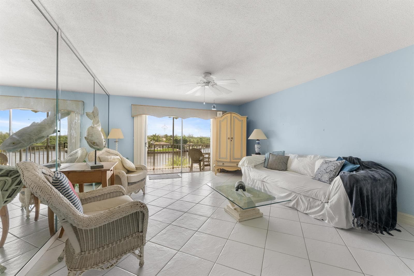 330 N Federal Highway 408 photo 9