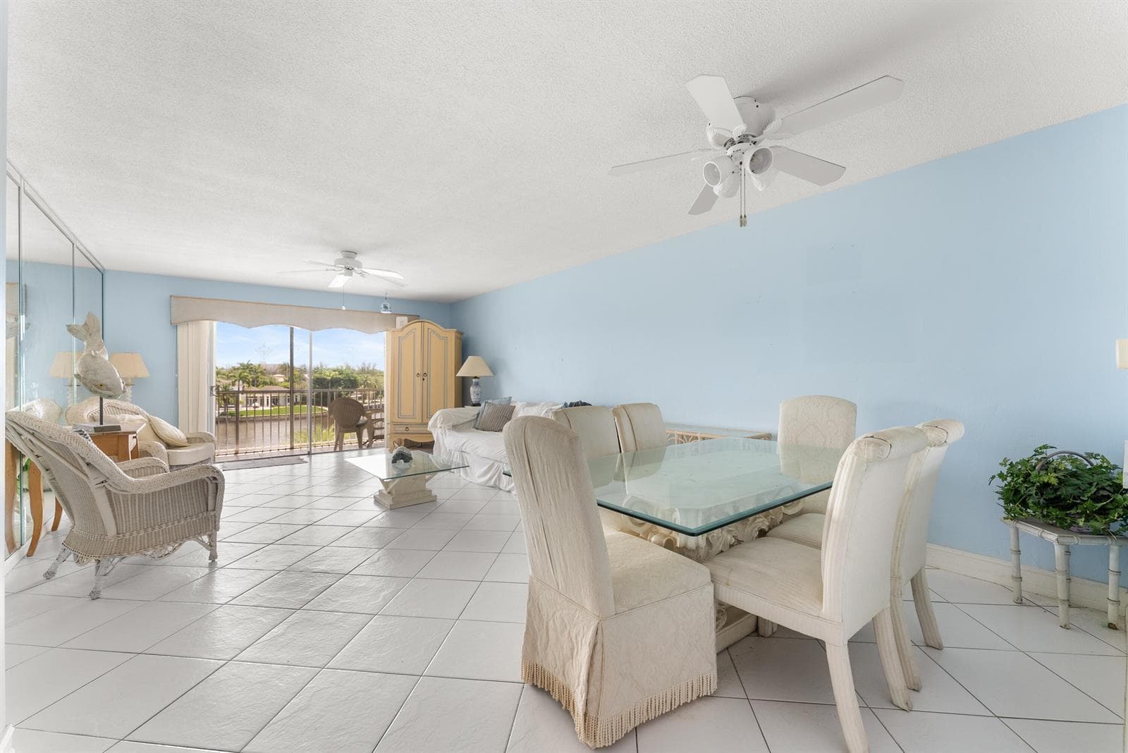 330 N Federal Highway 408 photo 10