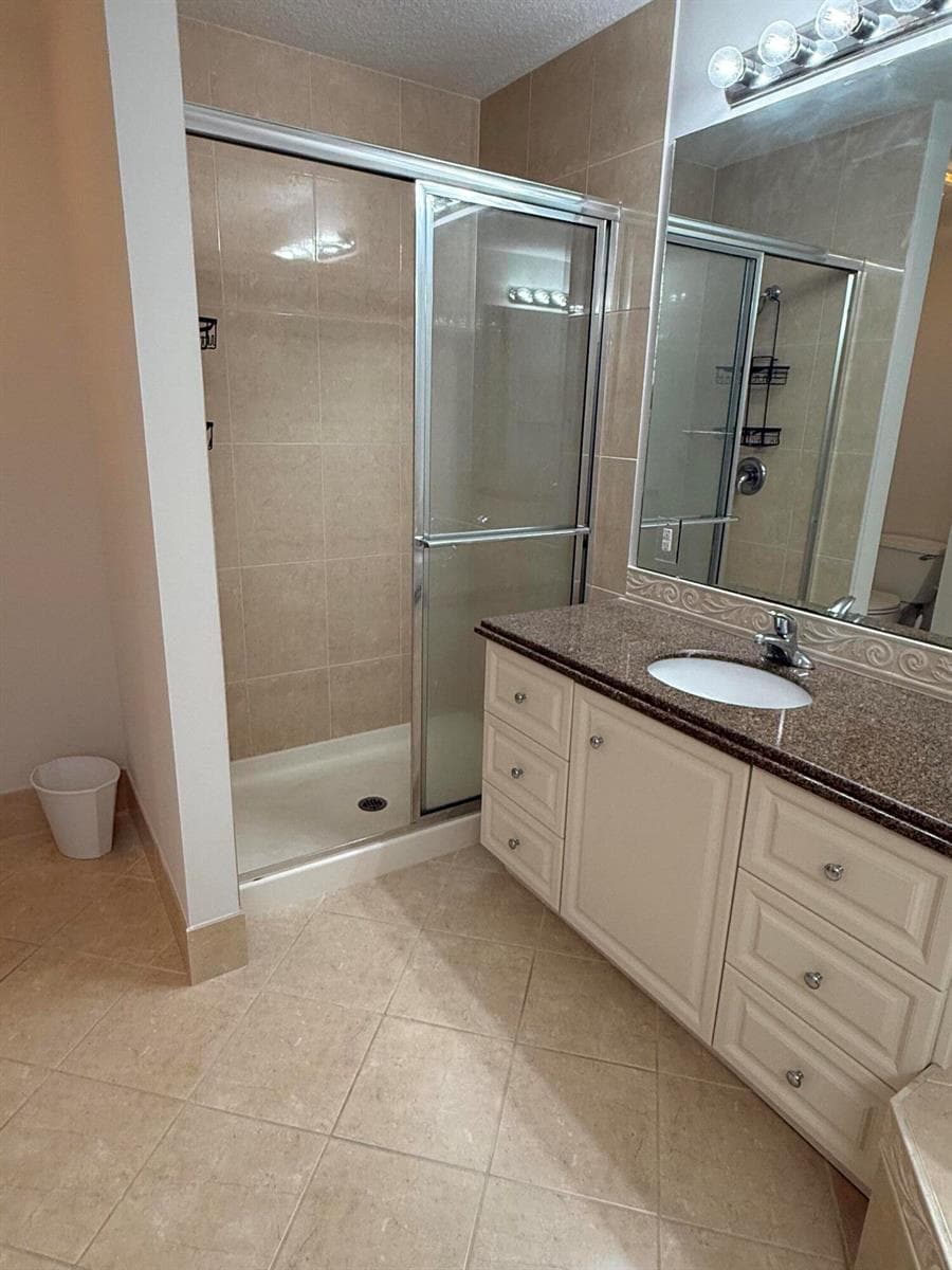 11 W Harbour Isle Dr W 105 photo 15