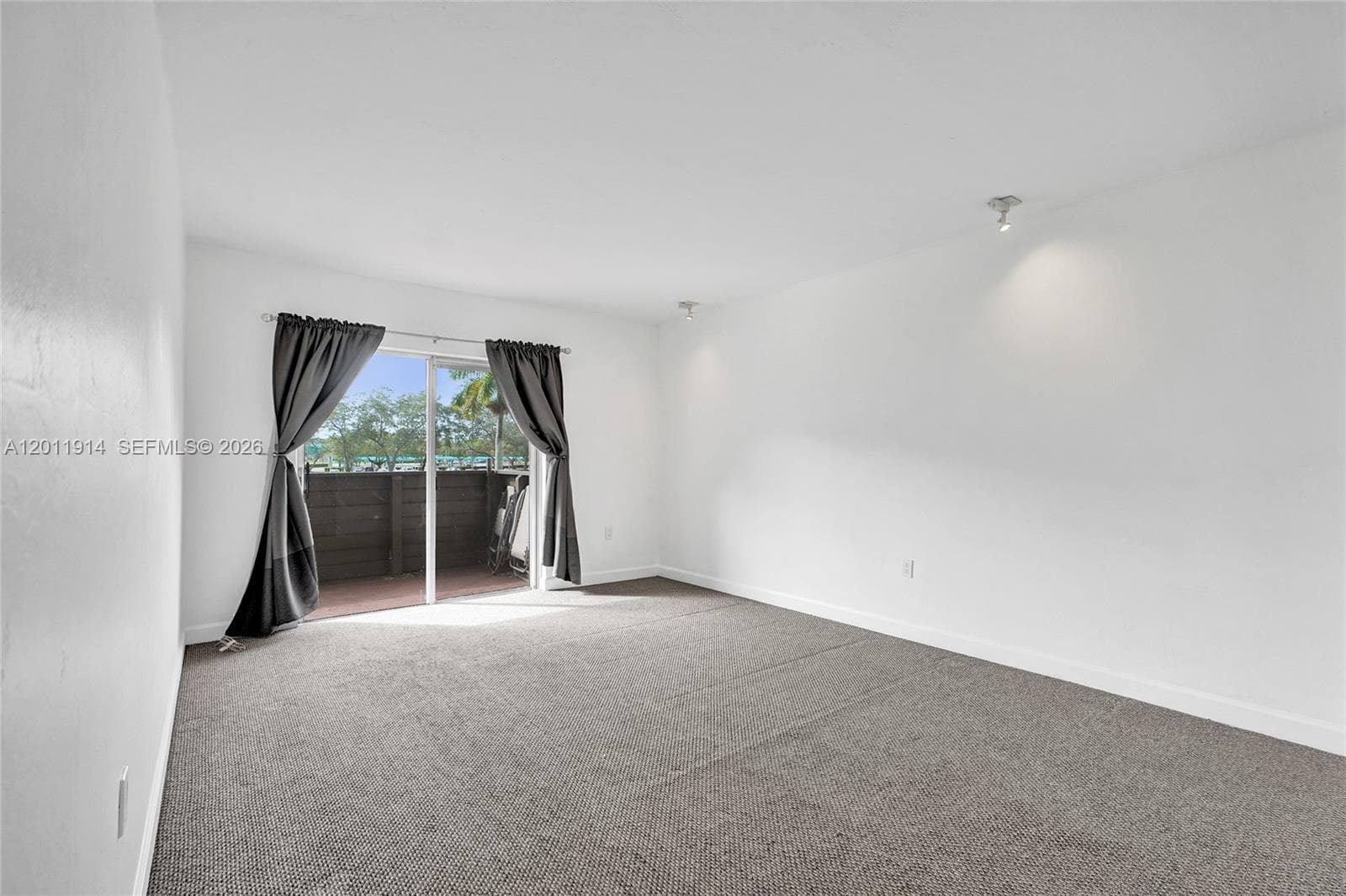 8335 72nd Ave 205D photo 6