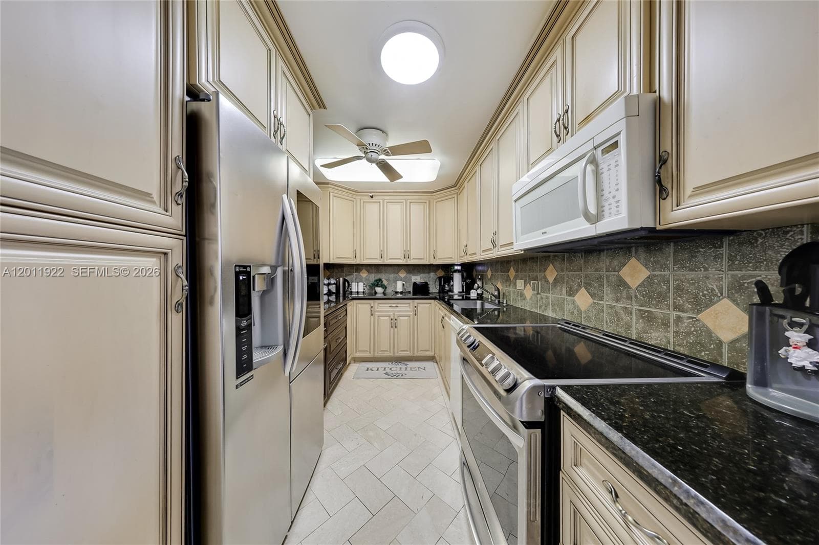 20515 Country Club Dr 1146 photo 10