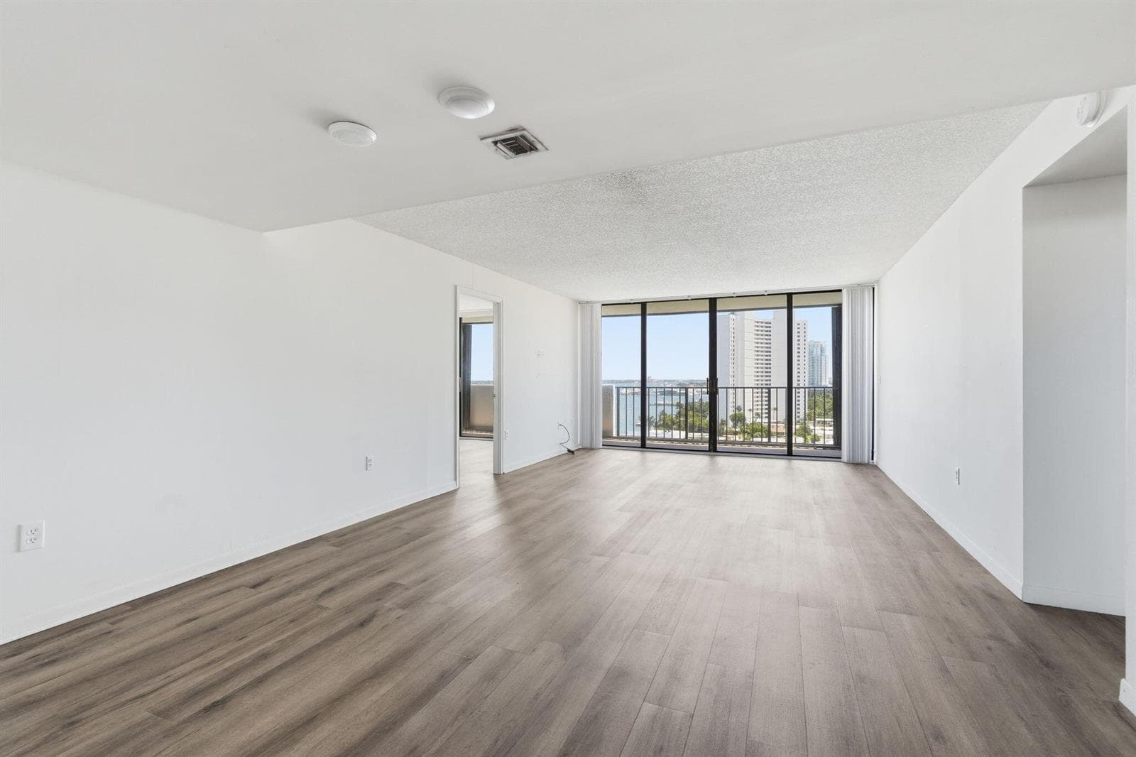 5600 N Flagler Drive 1110 photo 11