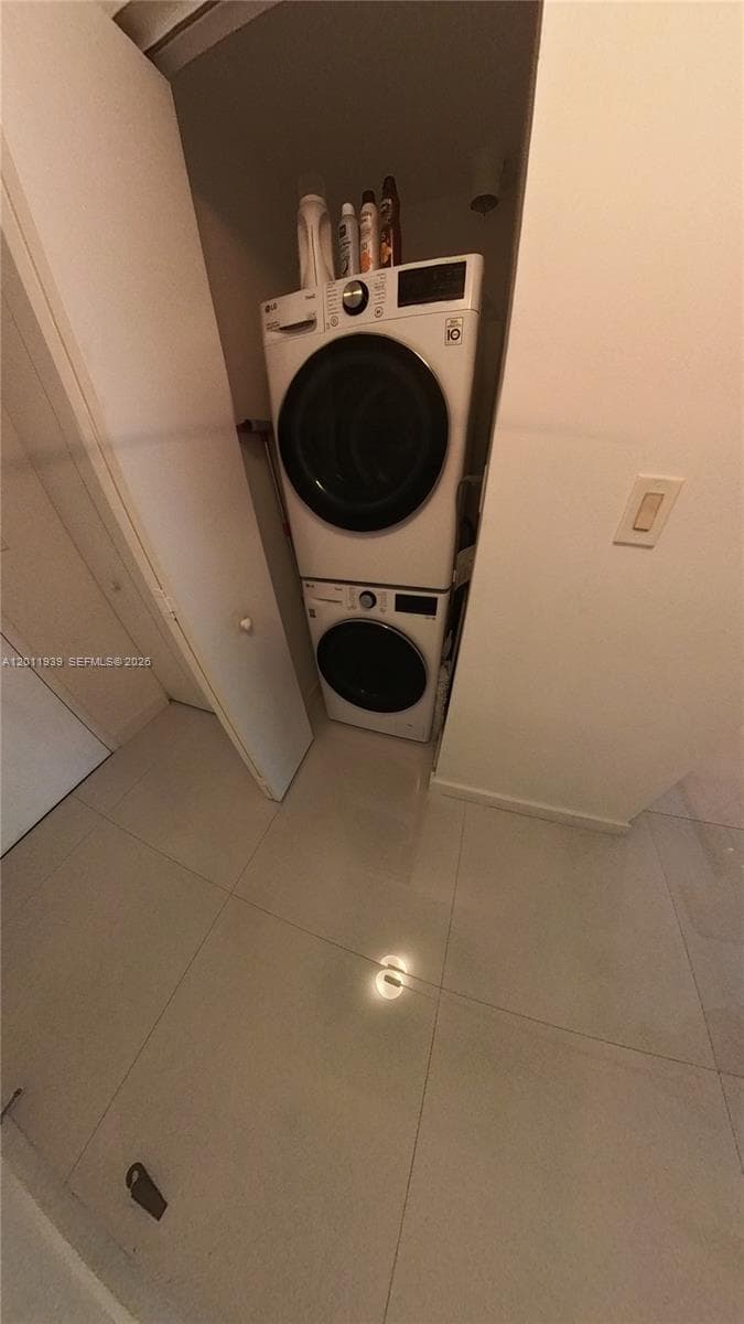325 Biscayne Blvd 3517 photo 13
