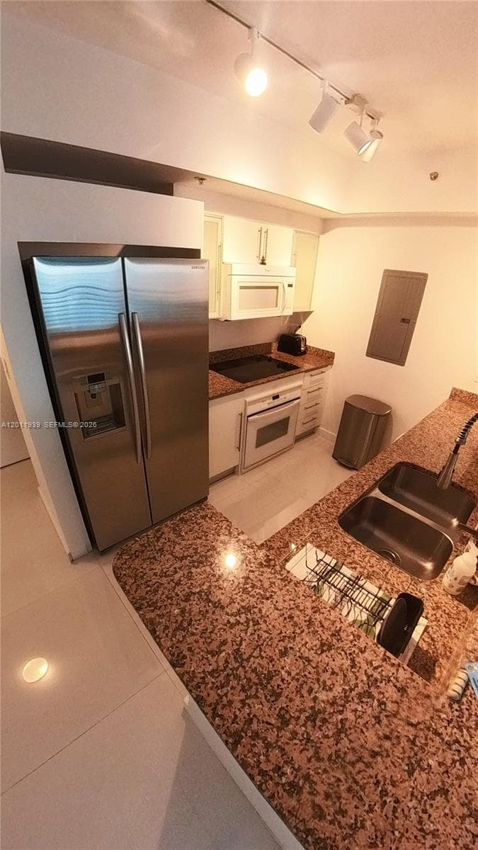 325 Biscayne Blvd 3517 photo 14