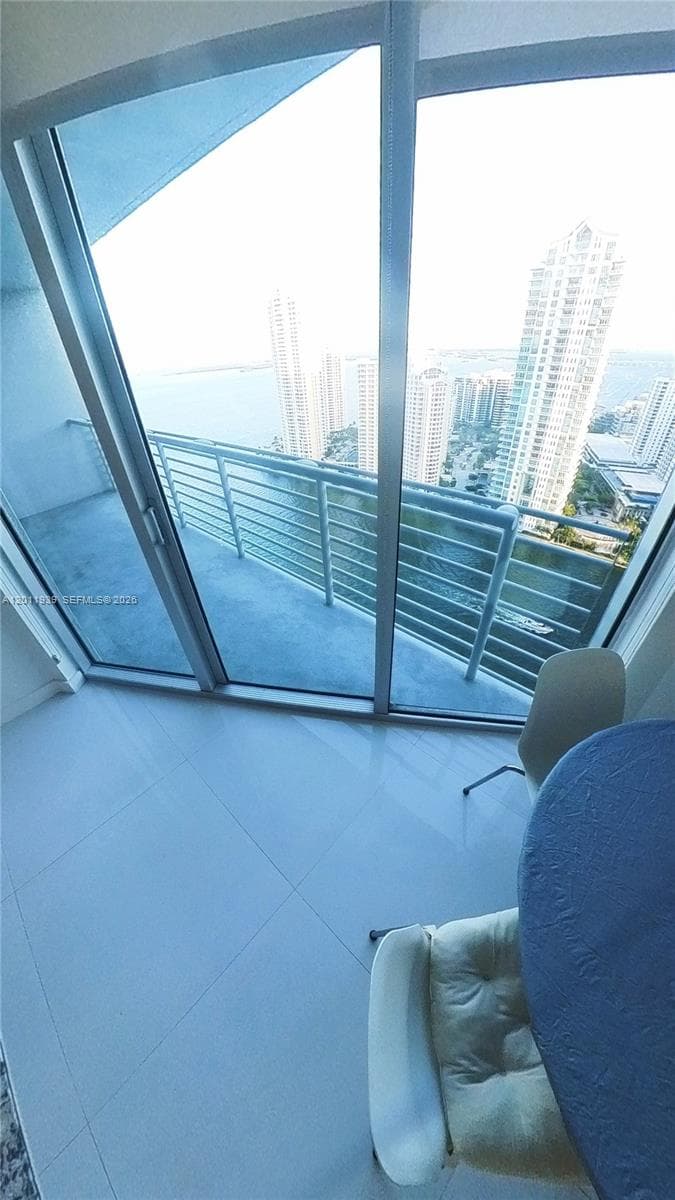 325 Biscayne Blvd 3517 photo 8