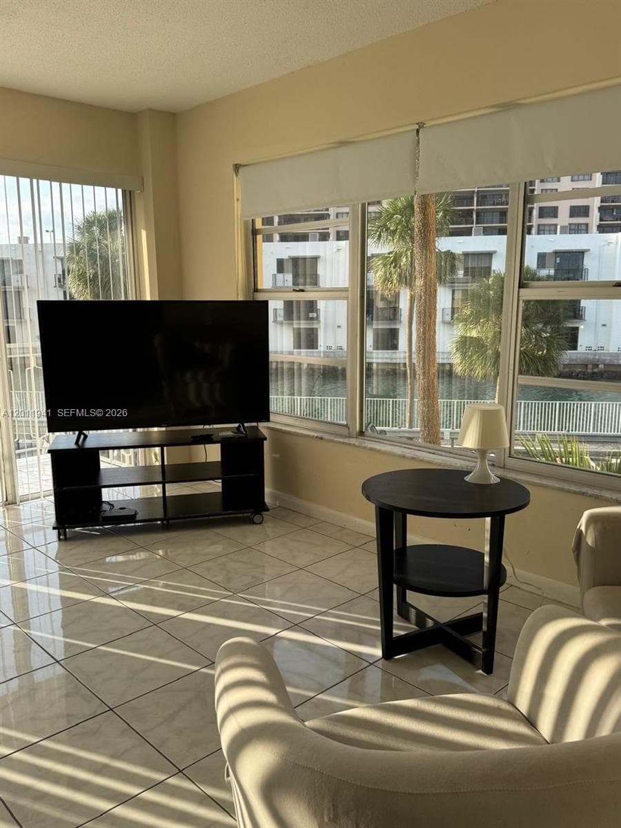 11111 Biscayne Blvd 2H photo 13