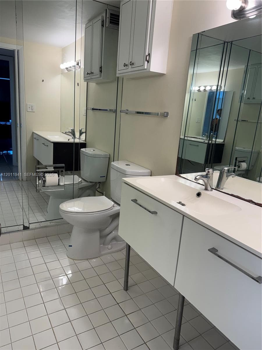 11111 Biscayne Blvd 2H photo 12