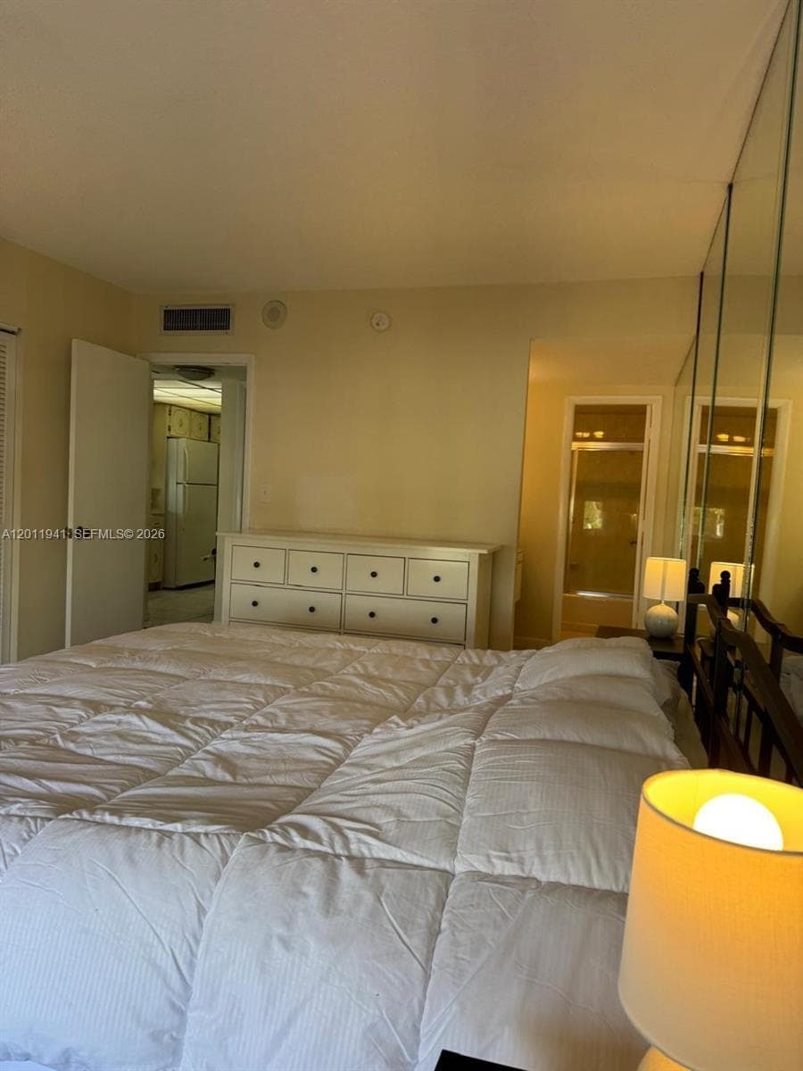 11111 Biscayne Blvd 2H photo 18