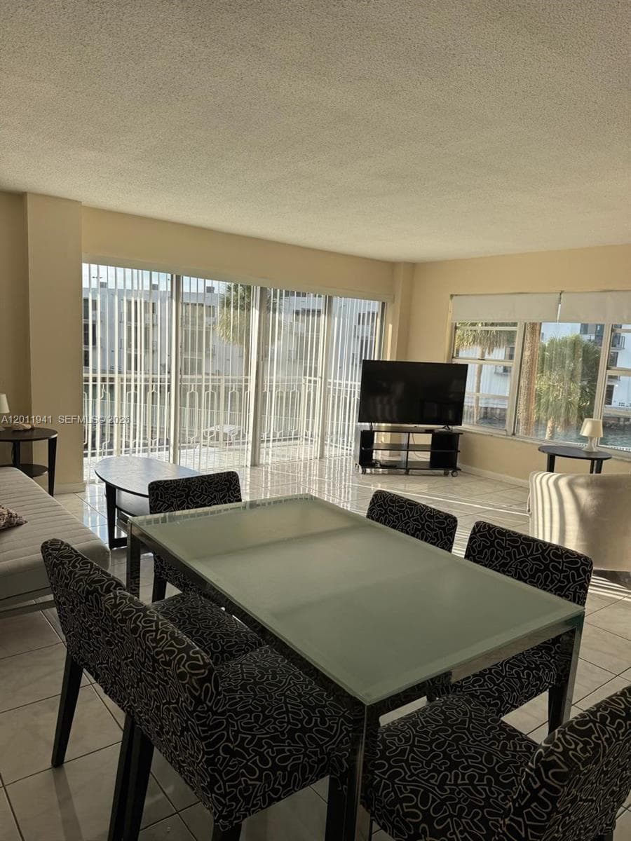 11111 Biscayne Blvd 2H photo 11