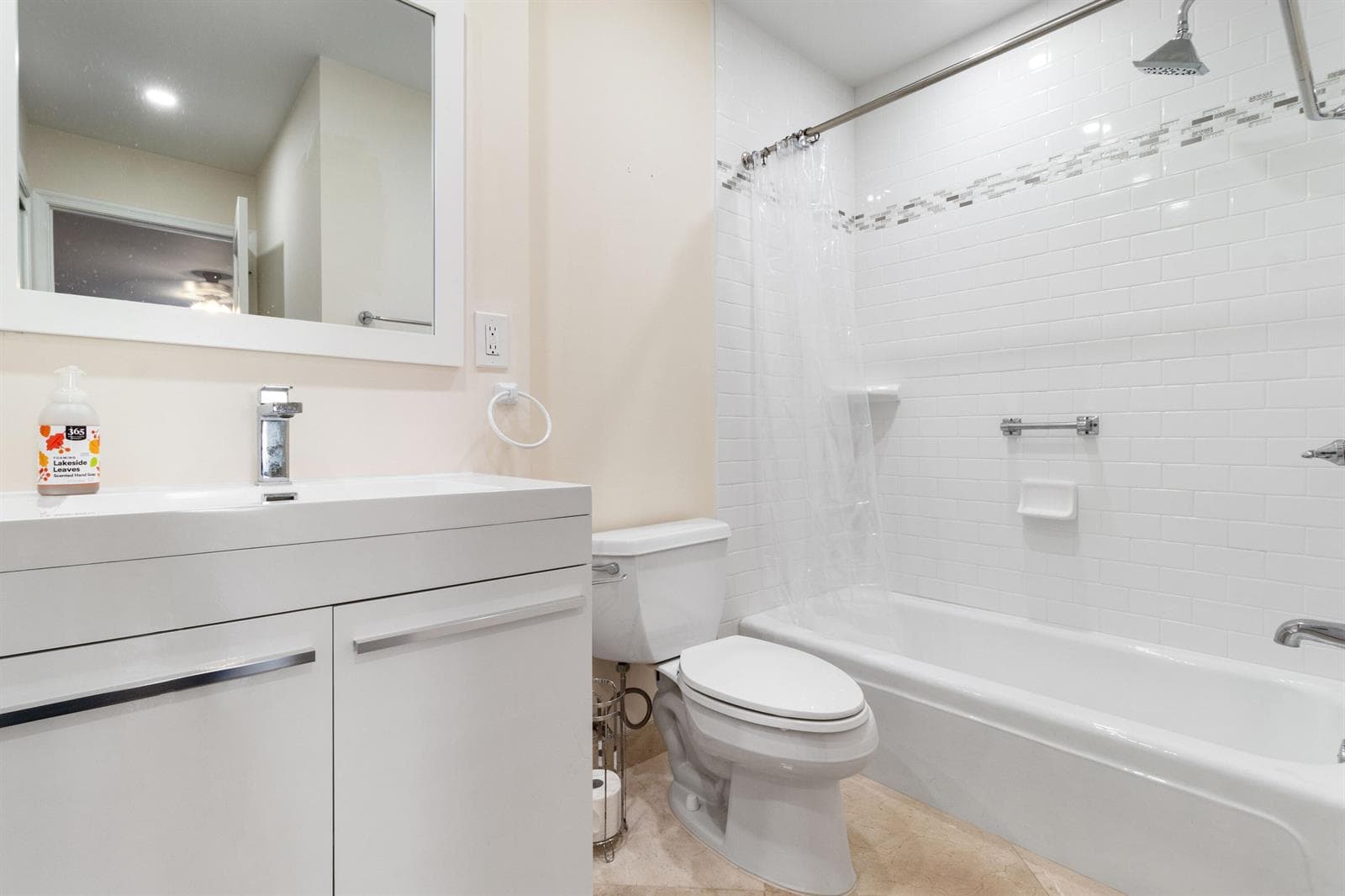 6447 Bay Club Drive 2 photo 11