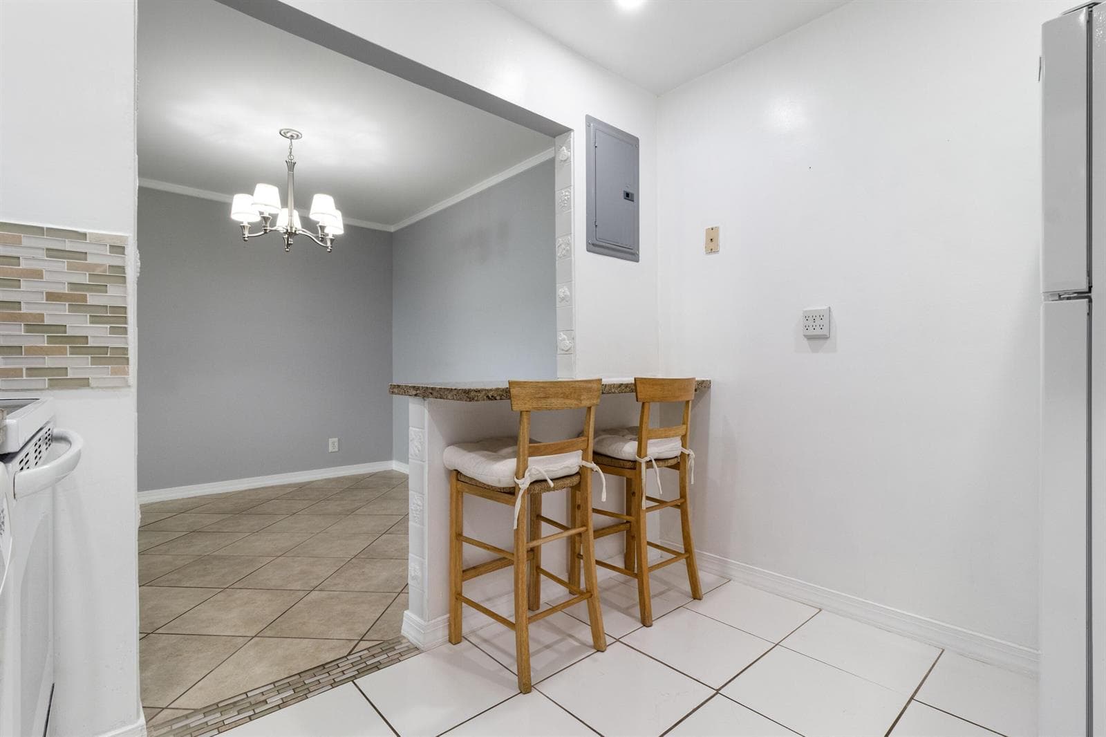 6447 Bay Club Drive 2 photo 8