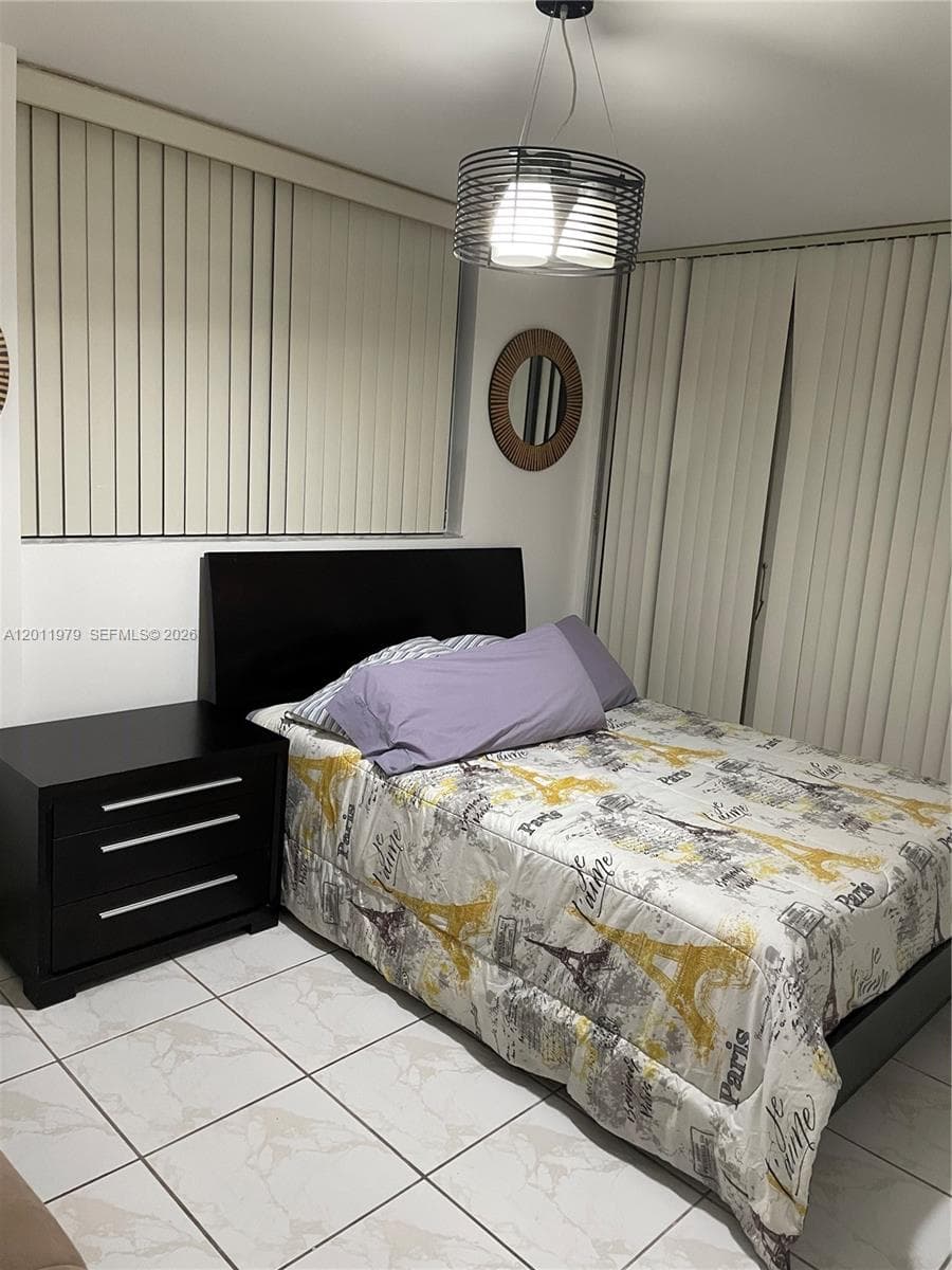 1621 Collins Ave 707 photo 16