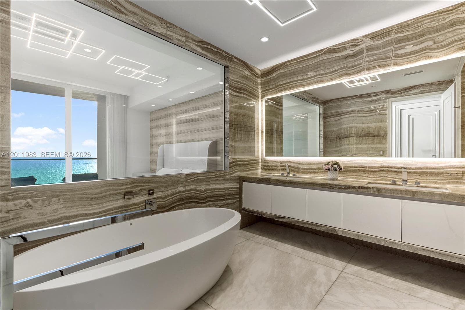 17901 Collins Ave 1803 photo 6