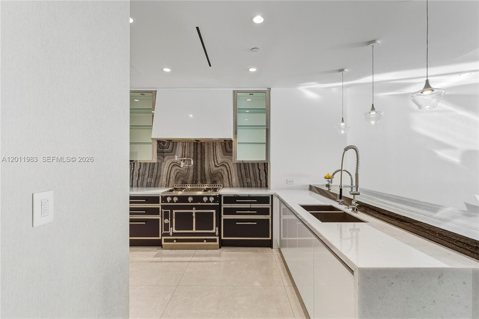 17901 Collins Ave 1803 photo 11