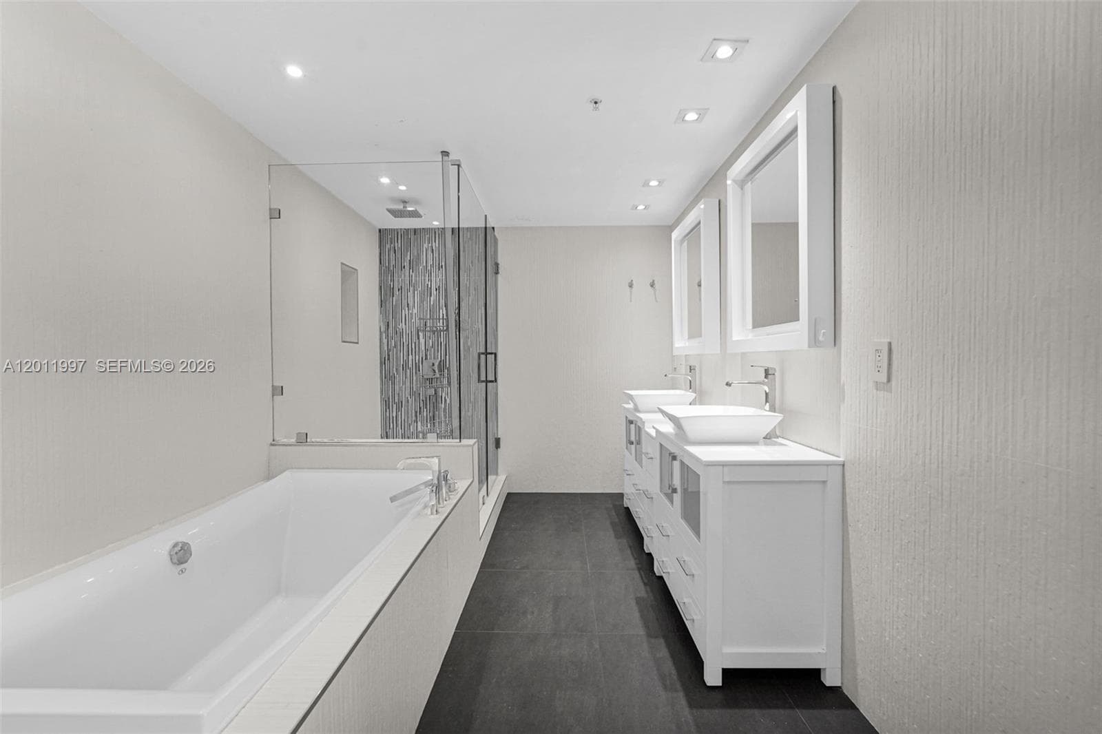 3001 Ocean Dr 1611 photo 24
