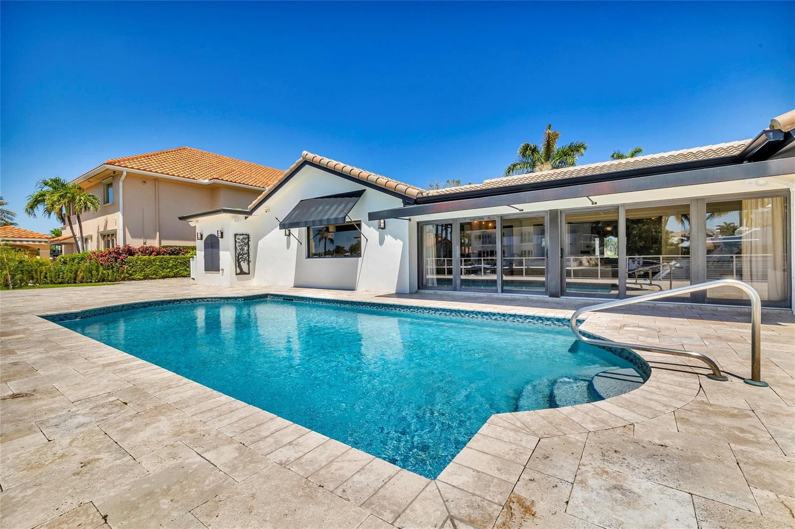 633 4th Key Drive photo 17