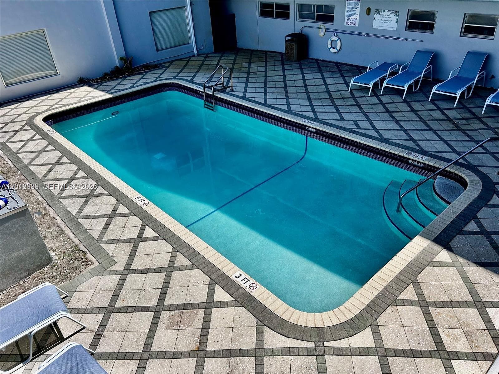 2200 Ocean Dr N109 photo 17