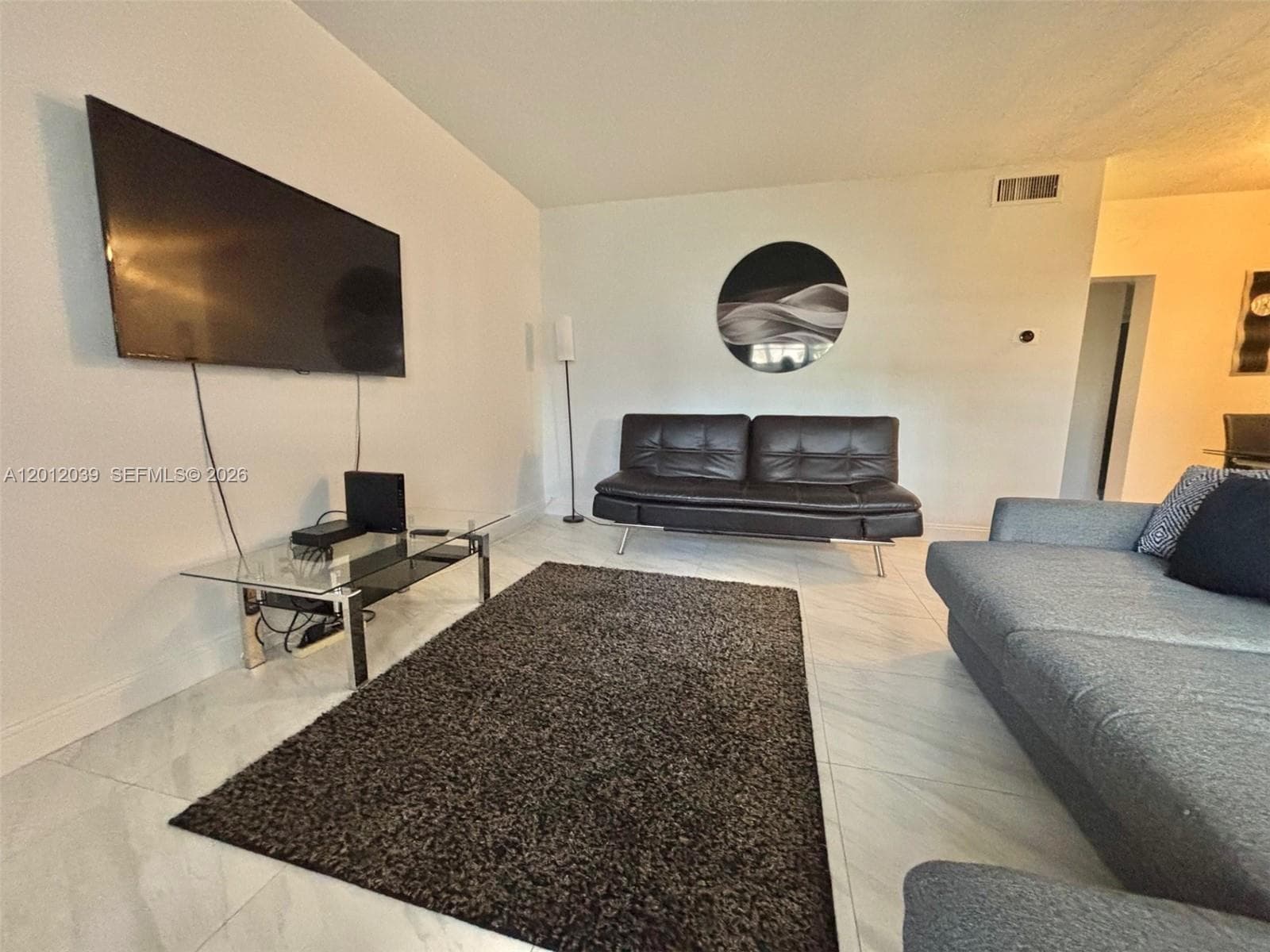 2200 Ocean Dr N109 photo 8