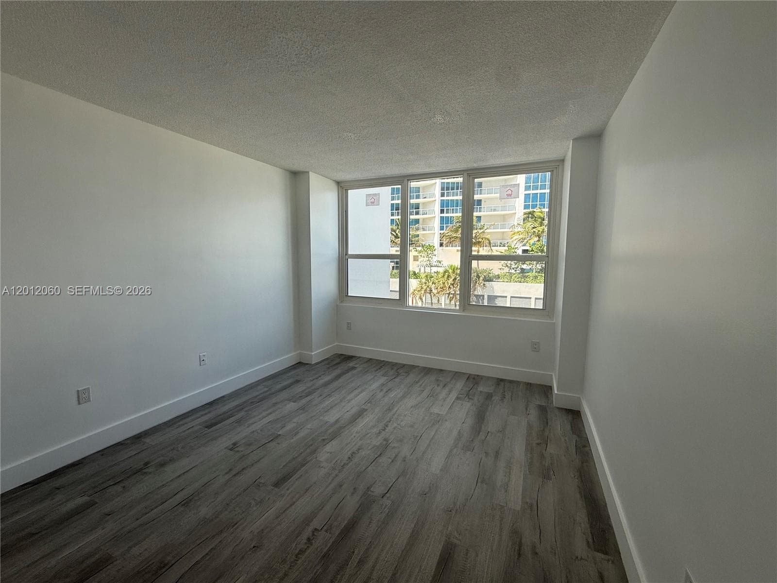 3505 Ocean Dr 310 photo 17