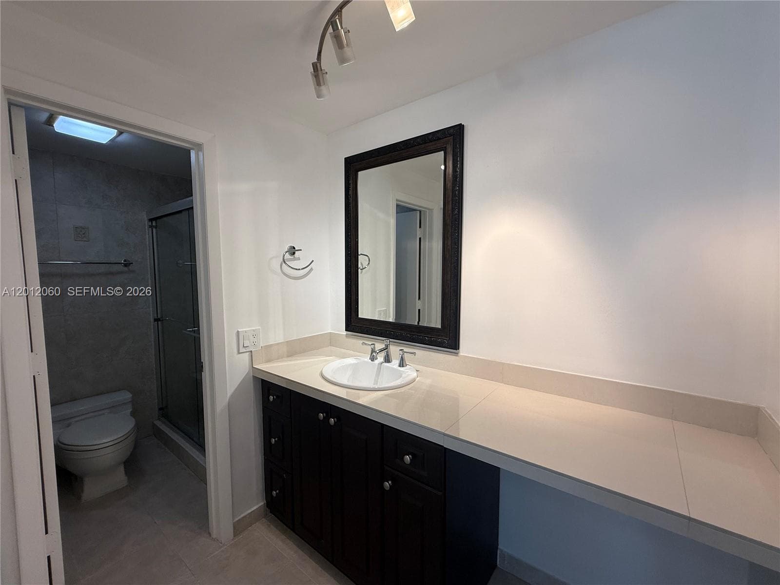 3505 Ocean Dr 310 photo 14