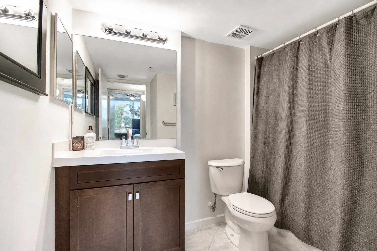 1000 Scotia Drive 204 photo 17