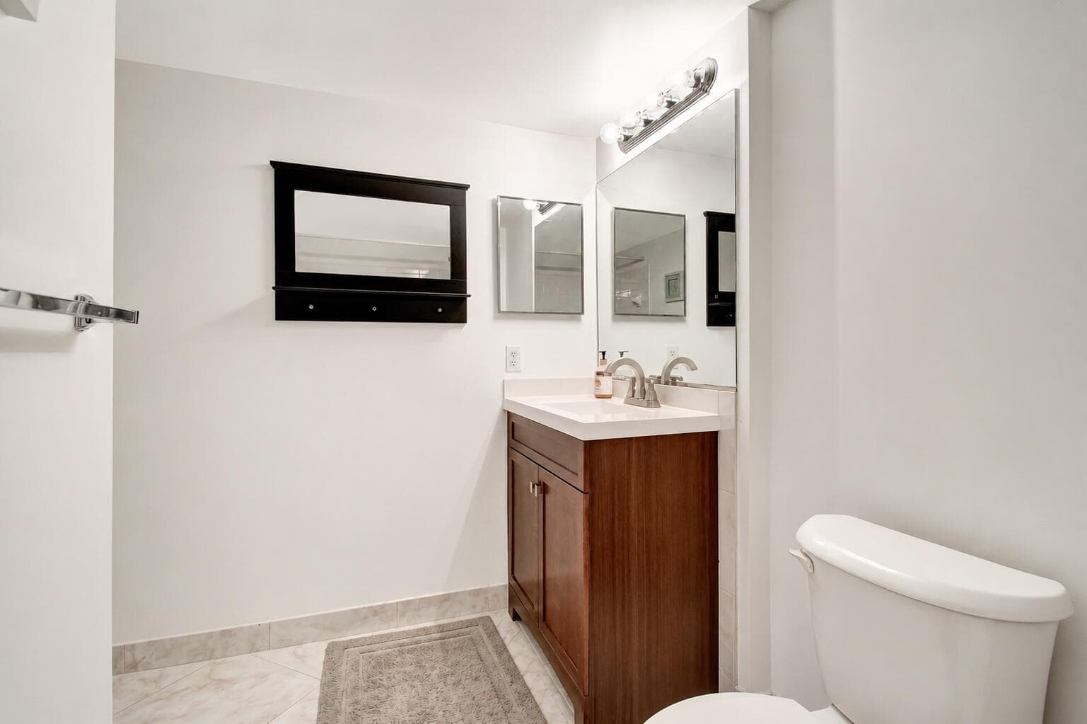 1000 Scotia Drive 204 photo 18