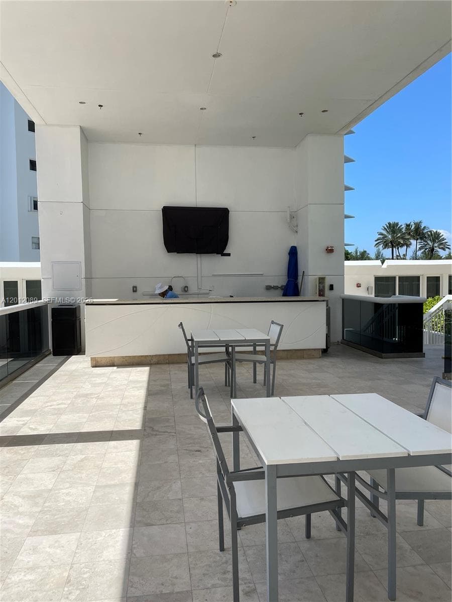 10275 Collins Ave 602 photo 13