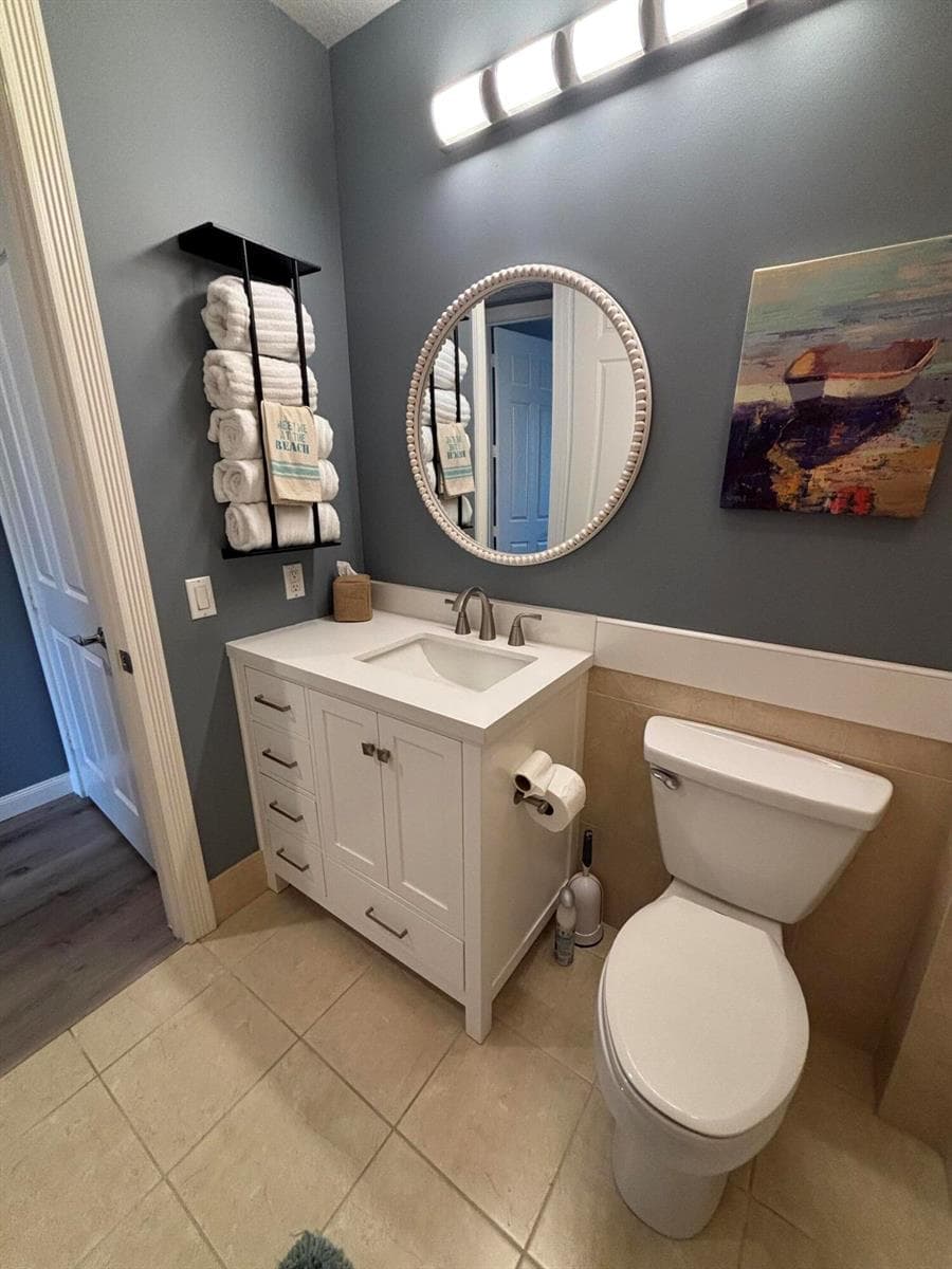 18 W Harbour Isle Drive W 102 photo 6