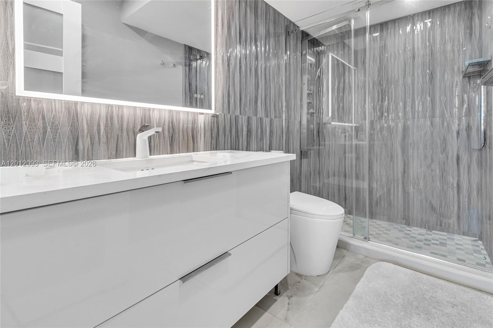 3161 Ocean Dr 1107 photo 25