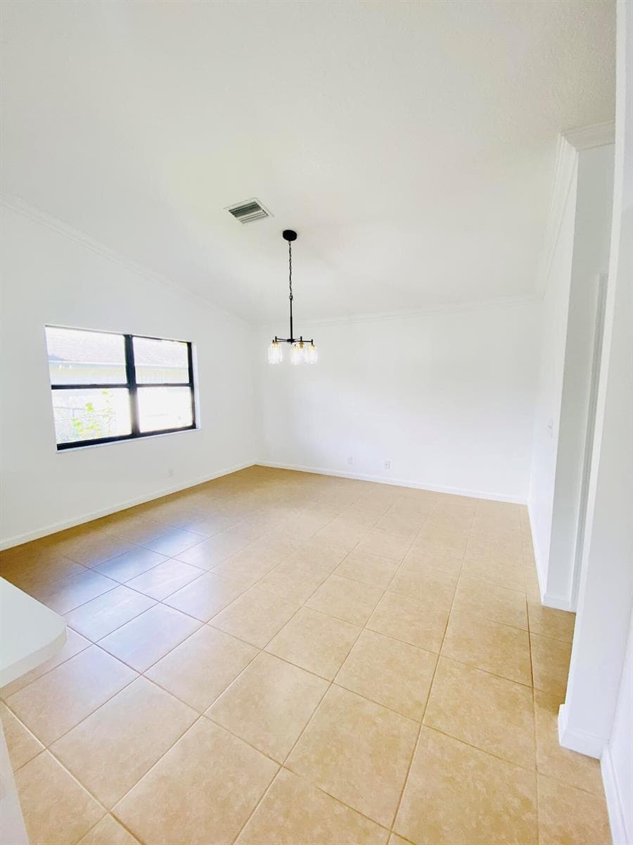 212 Trace Court photo 7
