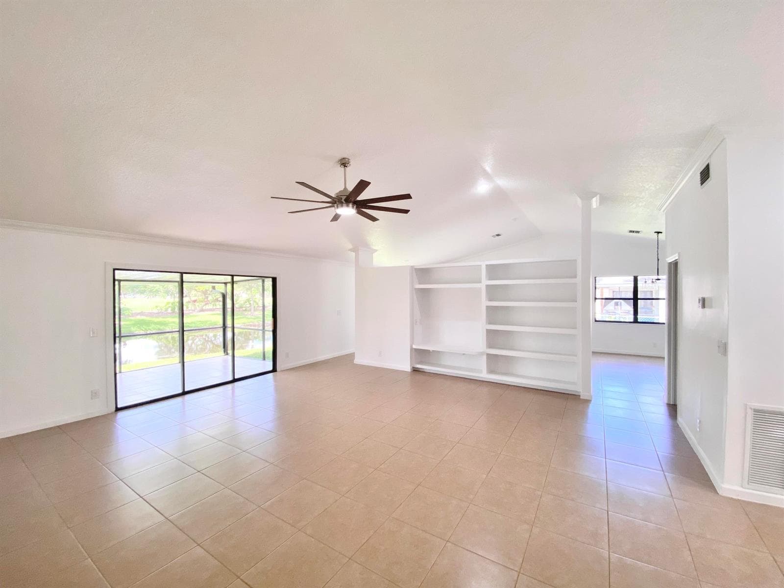 212 Trace Court photo 3