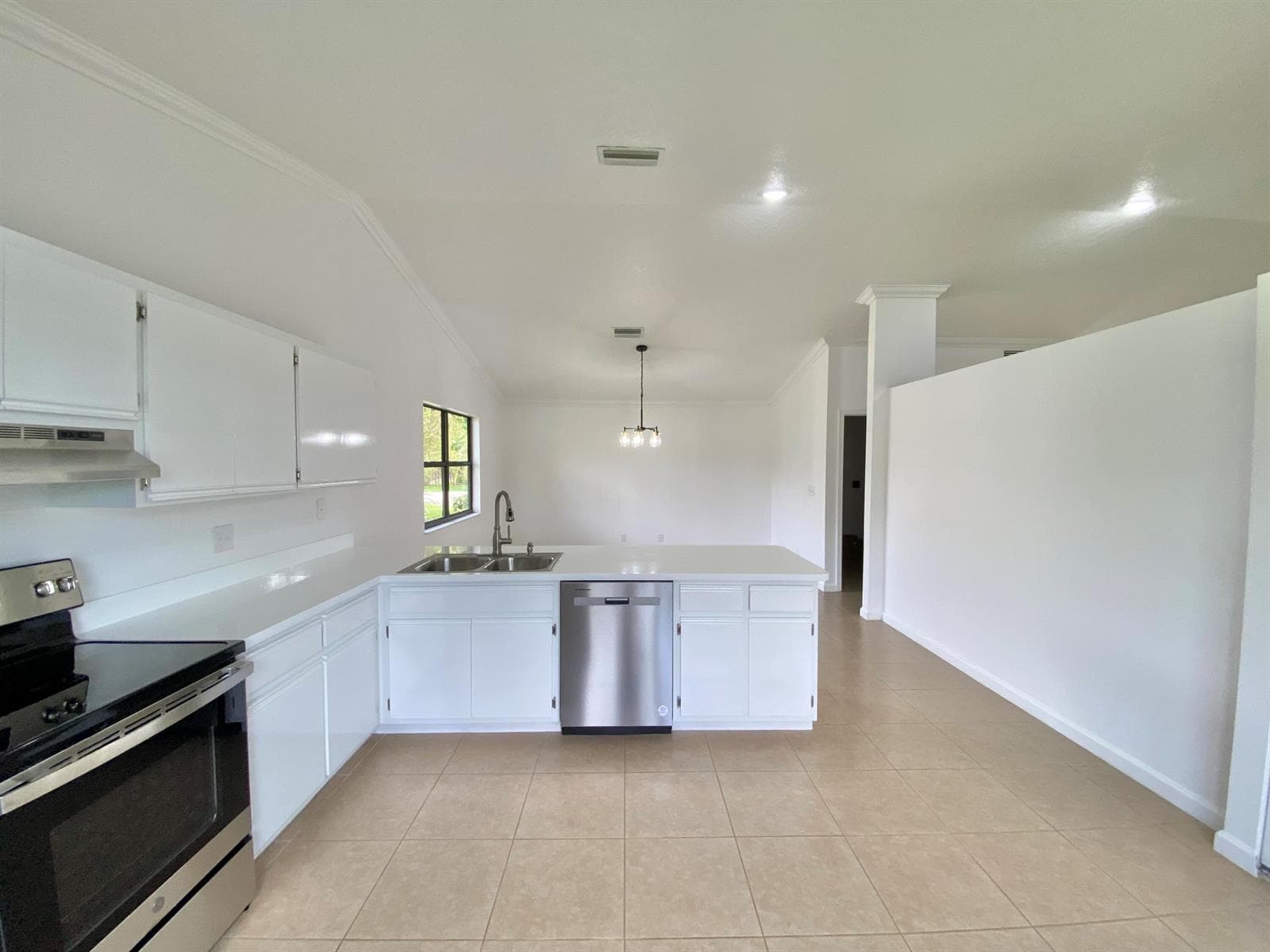 212 Trace Court photo 9
