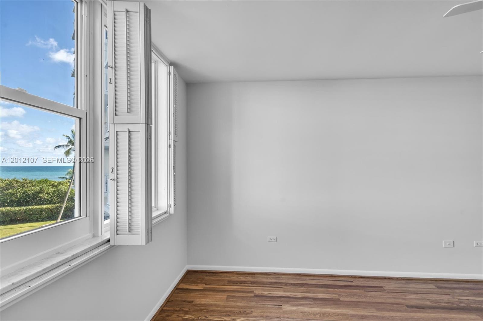 200 Ocean Lane Dr 407 photo 14