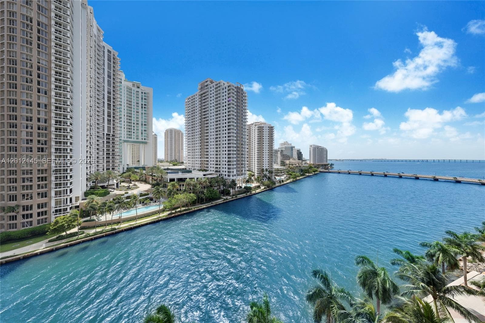 465 Brickell Ave 1019 photo 1