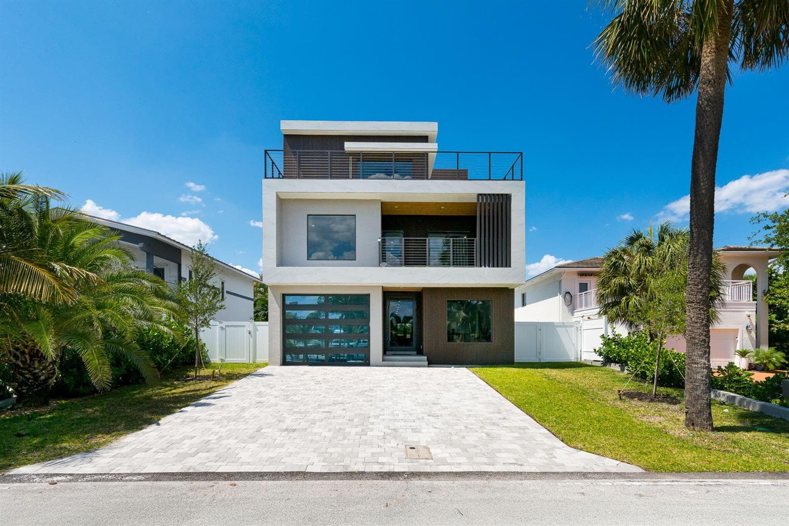 3225 Canal Drive photo 4