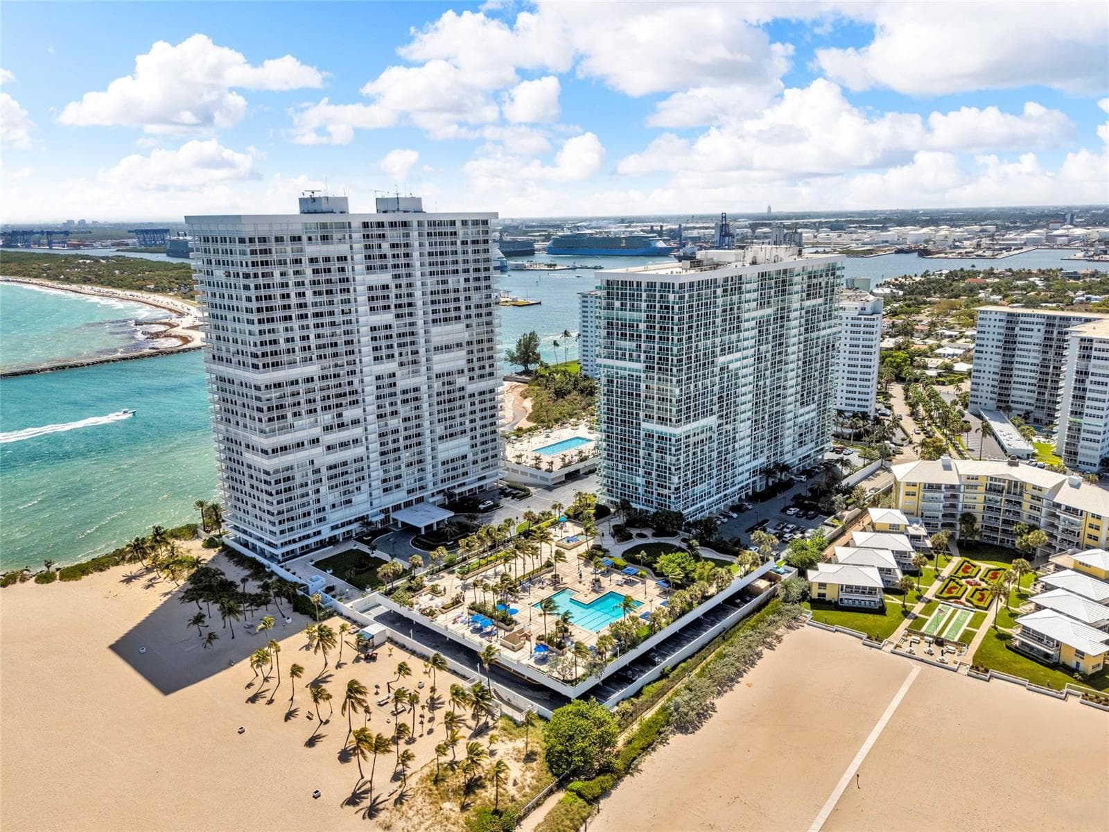 2200 S Ocean Lane 2805 photo 3
